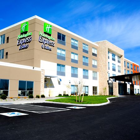 Holiday Inn Express & Suites Oswego By Ihg Exterior foto